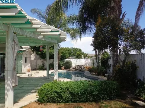 2009 E Victor Ave, Visalia, CA 93292 photo 19
