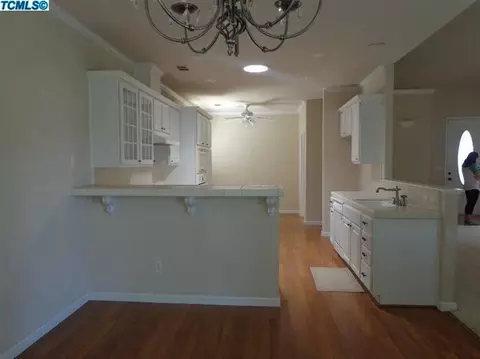 2009 E Victor Ave, Visalia, CA 93292 photo 8