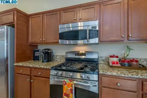 1432 Atlantic Ave, Lemoore, CA 93245 photo 8