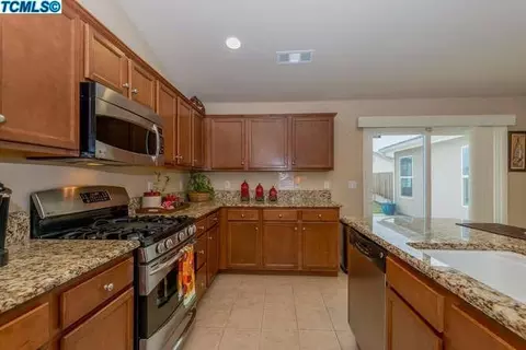 1432 Atlantic Ave, Lemoore, CA 93245 photo 5
