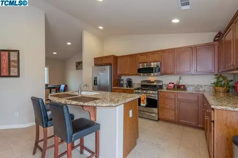 1432 Atlantic Ave, Lemoore, CA 93245 photo 6