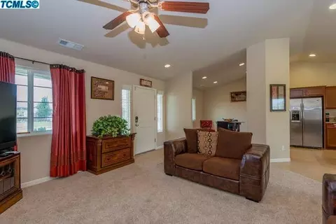 1432 Atlantic Ave, Lemoore, CA 93245 photo 3