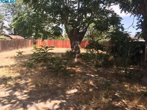 246 S Maple St, Pixley, CA 93256 photo 11