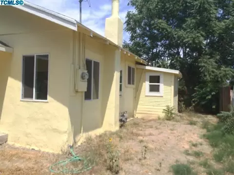 246 S Maple St, Pixley, CA 93256 photo 4
