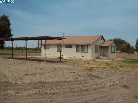 6746 22nd Ave, Lemoore, CA 93245 photo 2
