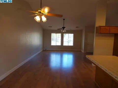1124 Woods Ave, Exeter, CA 93221 photo 5