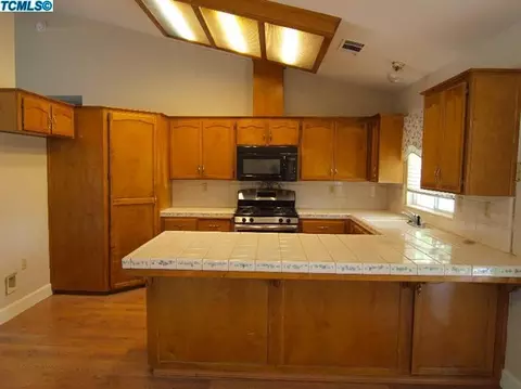 1124 Woods Ave, Exeter, CA 93221 photo 4