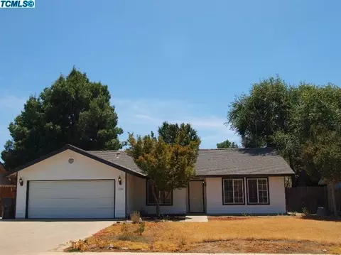 1124 Woods Ave, Exeter, CA 93221 photo 1