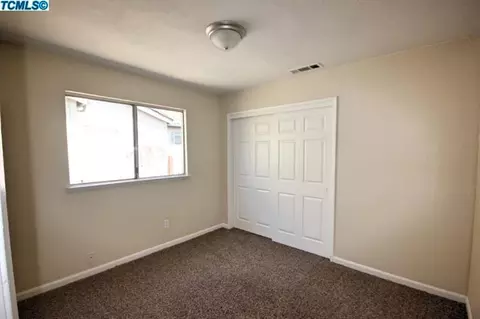 215 E Prospect Ave, Visalia, CA 93291 photo 10