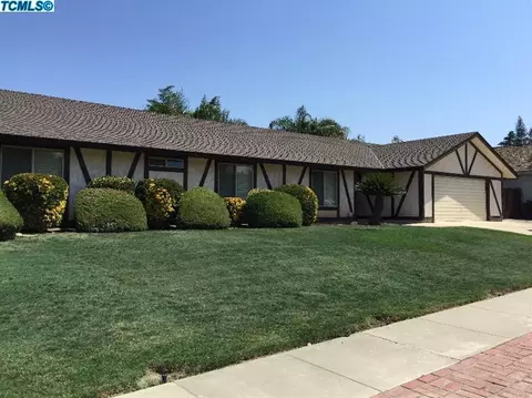 1602 E Avila Dr, Tulare, CA 93274 photo 1