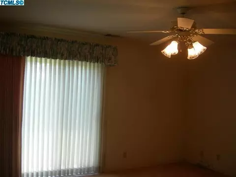 1609 E Prospect Ave, Visalia, CA 93292 photo 8
