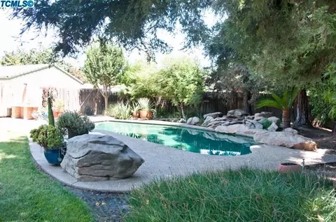 2424 E Vassar Dr, Visalia, CA 93292 photo 20