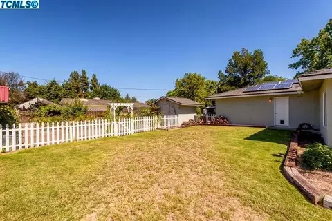 257 Hogan Dr, Lemoore, CA 93245 photo 19