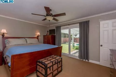257 Hogan Dr, Lemoore, CA 93245 photo 13