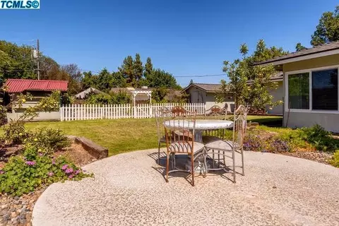 257 Hogan Dr, Lemoore, CA 93245 photo 18