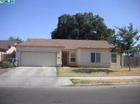 249 E Riverbend Ct, Visalia, CA 93291 photo 1