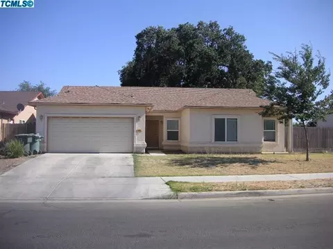 249 E Riverbend Ct, Visalia, CA 93291 photo 2