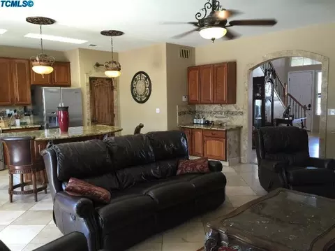 3913 E Cambridge Ave, Visalia, CA 93292 photo 15