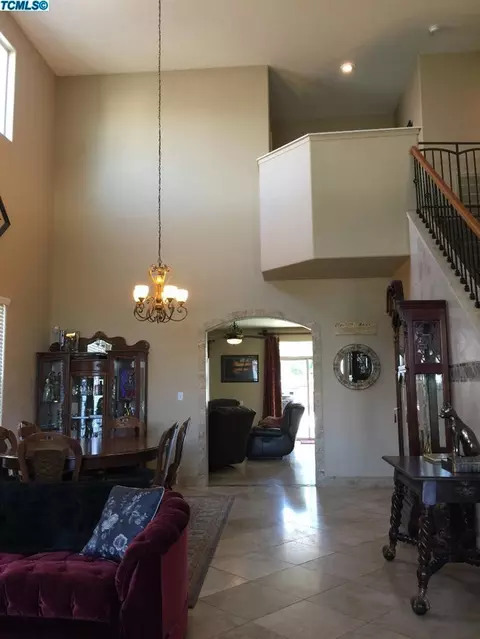 3913 E Cambridge Ave, Visalia, CA 93292 photo 7