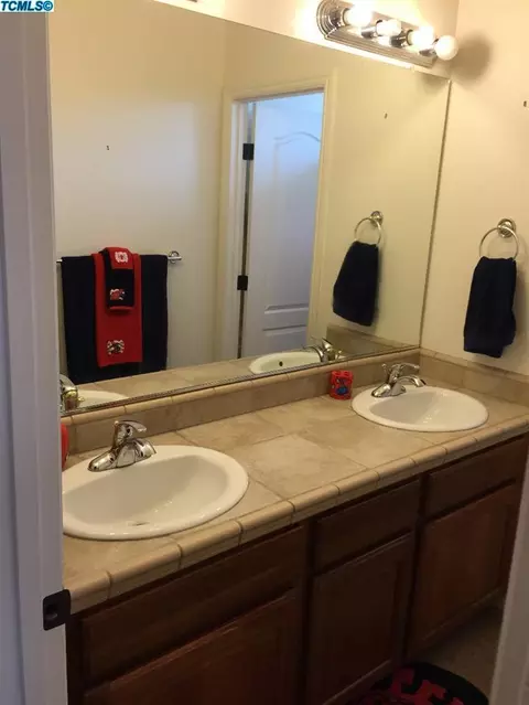 3913 E Cambridge Ave, Visalia, CA 93292 photo 45