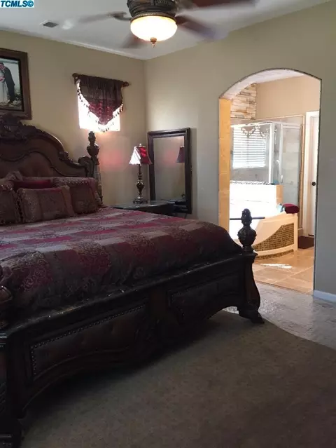3913 E Cambridge Ave, Visalia, CA 93292 photo 24