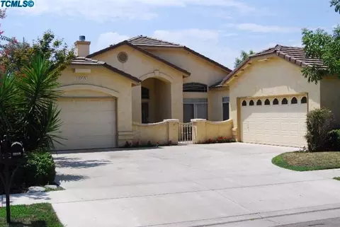1603 E Victor Ave, Visalia, CA 93292 photo 1