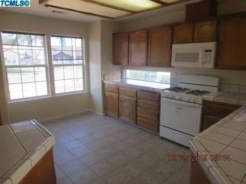 1117 Willow Ave, Exeter, CA 93221 photo 4