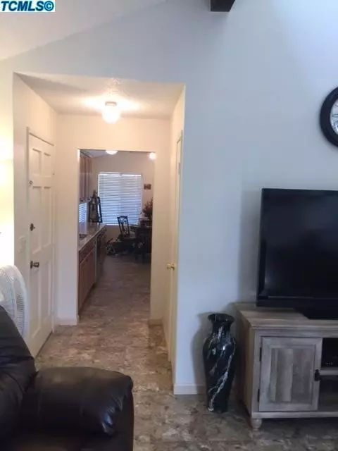 1236 E Saint Johns Pkwy, Visalia, CA 93292 photo 21