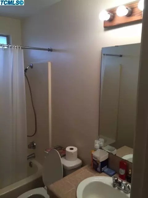 1236 E Saint Johns Pkwy, Visalia, CA 93292 photo 12