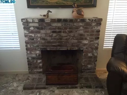 1236 E Saint Johns Pkwy, Visalia, CA 93292 photo 4
