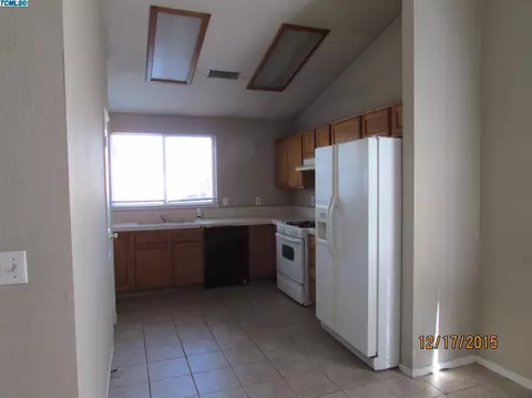 2026 E Pershing Ave, Visalia, CA 93292 photo 3