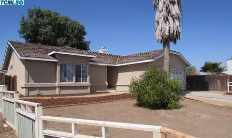 2026 E Pershing Ave, Visalia, CA 93292 photo 2