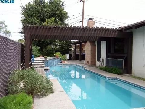 1237 Emerald Ln, Visalia, CA 93277 photo 22