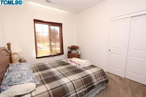 1303 El Paso, Dinuba, CA 93618 photo 11