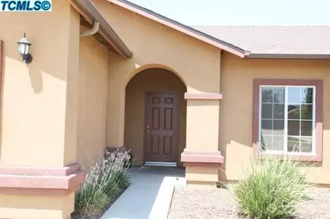 1303 El Paso, Dinuba, CA 93618 photo 3