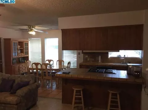 1620 E Walnut Ave, Tulare, CA 93274 photo 14
