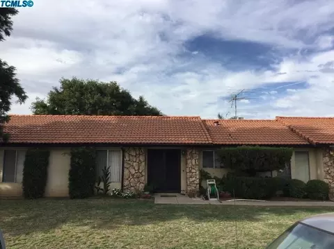 1620 E Walnut Ave, Tulare, CA 93274 photo 1