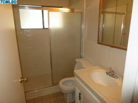 2606 W Iris, Visalia, CA 93277 photo 5