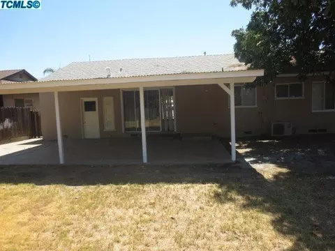 2606 W Iris, Visalia, CA 93277 photo 6