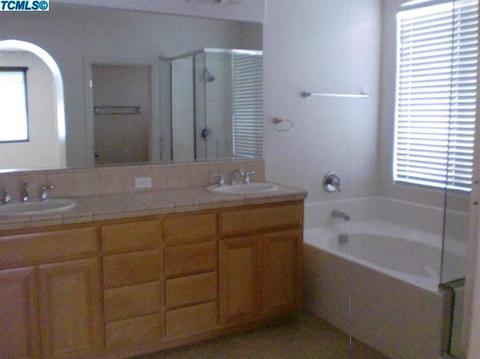 3803 E Seeger Ave, Visalia, CA 93292 photo 7