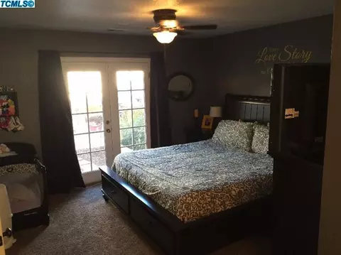 3212 E Velie Dr, Visalia, CA 93292 photo 8