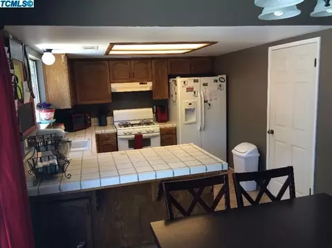 3212 E Velie Dr, Visalia, CA 93292 photo 3