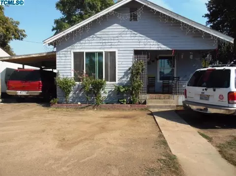 232 NE 3rd Ave, Visalia, CA 93291 photo 1