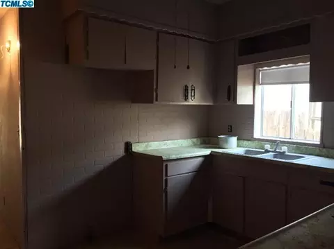 241 S Quince, Exeter, CA 93221 photo 6