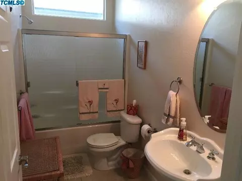 4008 E Willow Ave, Visalia, CA 93292 photo 17