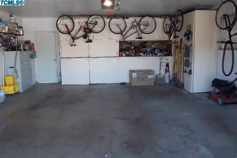 255 E Gannon Dr, Tulare, CA 93274 photo 20