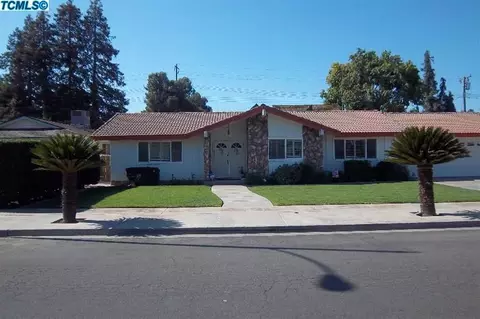 255 E Gannon Dr, Tulare, CA 93274 photo 1