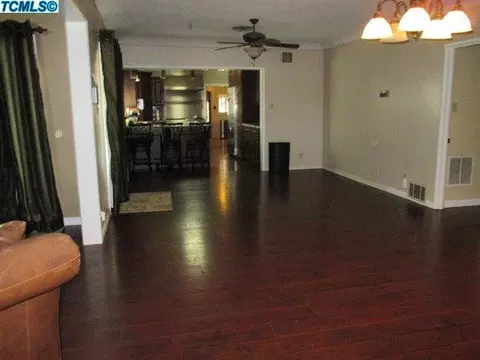 979 N E St, Tulare, CA 93274 photo 22