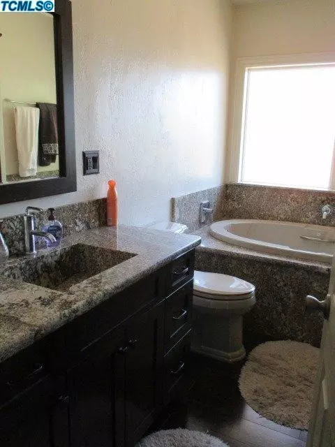979 N E St, Tulare, CA 93274 photo 27