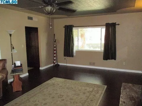 979 N E St, Tulare, CA 93274 photo 20